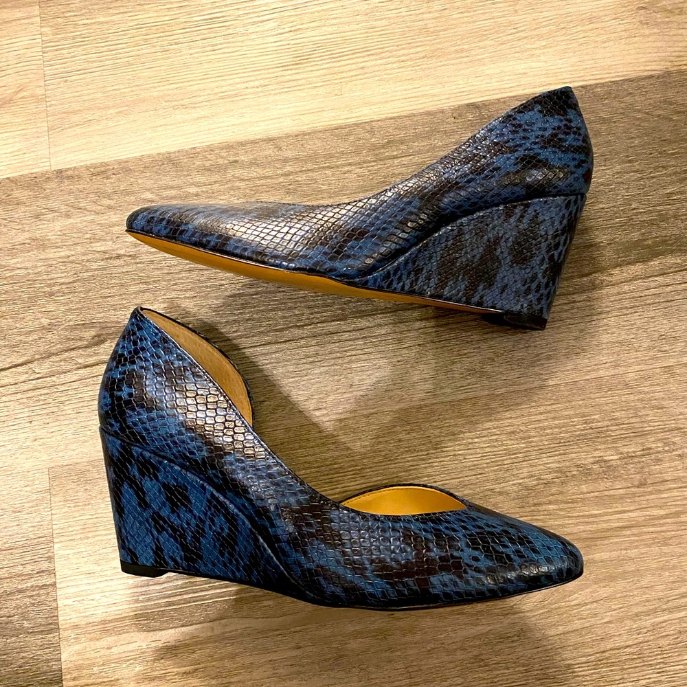 New 1. State royal blue 3 inch heels, size 7